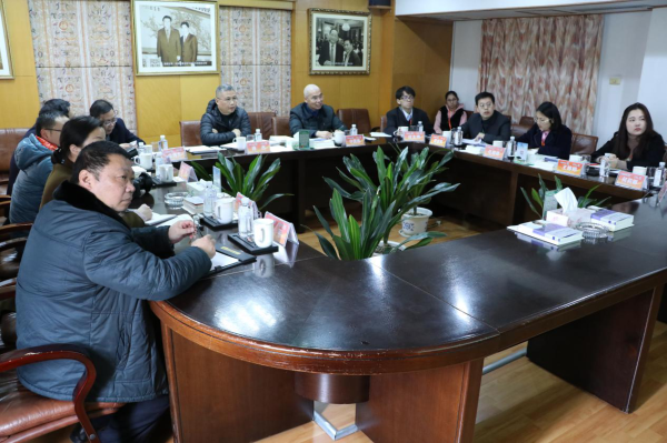 无锡市档案局领导走进远东