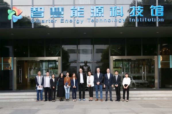 瑞典Vattenfall公司大型太阳能工程与工程项目领导来访远东